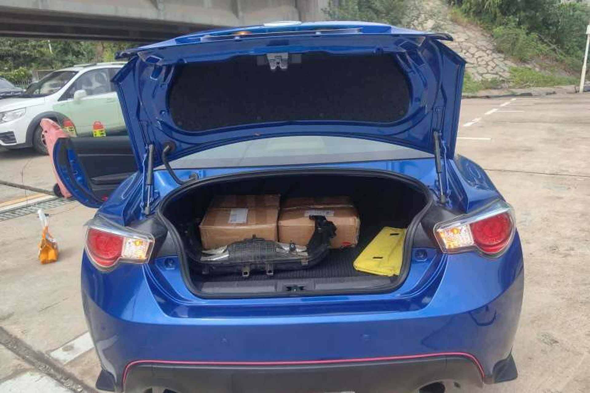 Used Subaru BRZ 2015 2.0i Manual Model Trunk