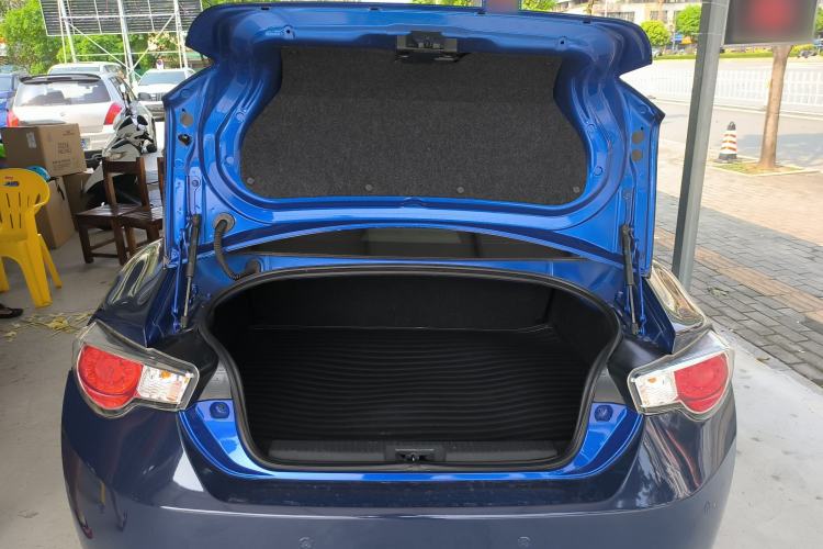 Used Subaru BRZ 2015 2.0i Manual Model Trunk