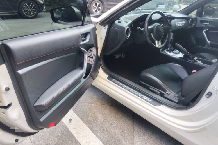 Used Subaru BRZ 2015 2.0i Automatic Model Driver Seat