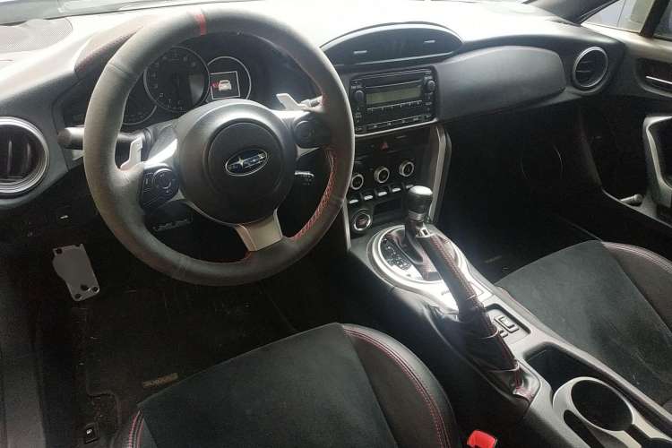 Used Subaru BRZ 2017 2.0i Automatic Type-S Edition Center Console
