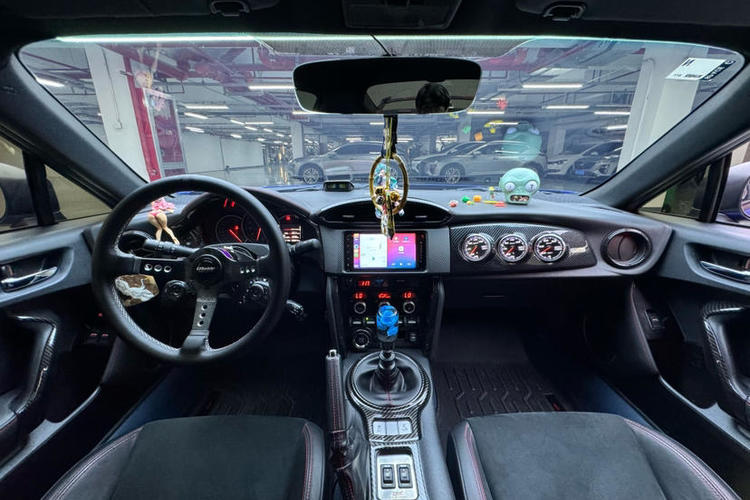Used Subaru BRZ 2017 2.0i Manual Type-RS Edition Interior 3