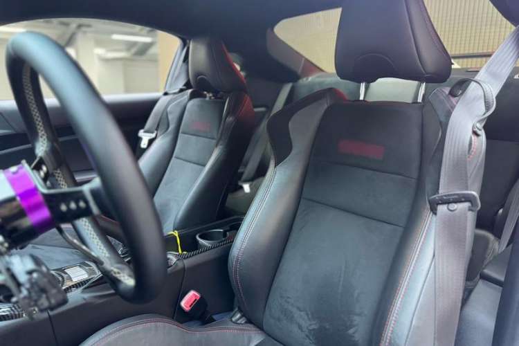 Used Subaru BRZ 2017 2.0i Manual Type-RS Edition Interior 8