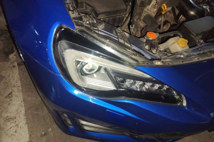 Used Subaru BRZ 2017 2.0i Manual Type-RS Edition Right Front Headlight