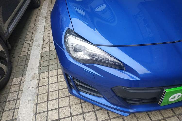Used Subaru BRZ 2017 2.0i Automatic Type-S Edition Right Front Headlight