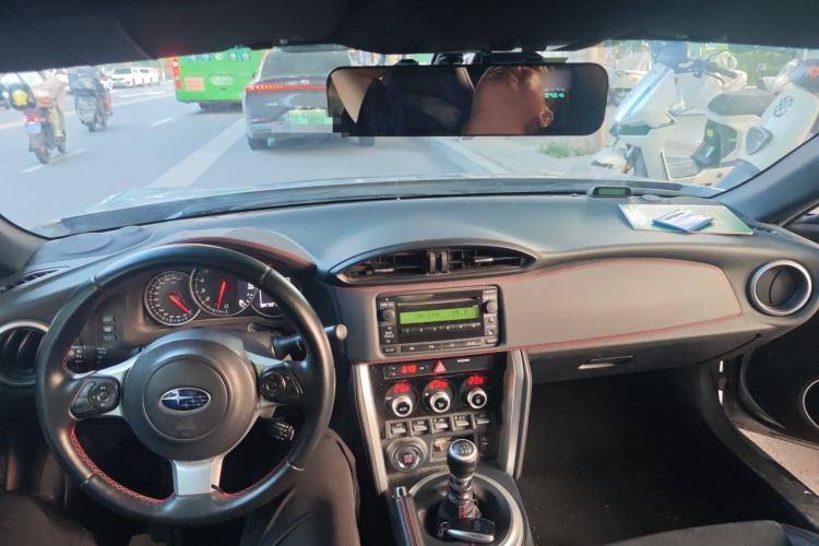 Used Subaru BRZ 2017 2.0i Manual Type-S Edition Center Console