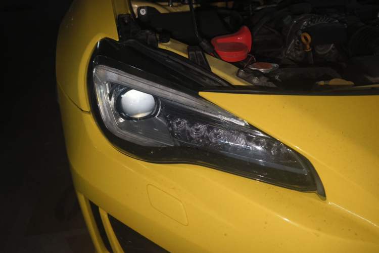 Used Subaru BRZ 2017 2.0i Automatic Type-RS Yellow Special Edition Right Front Headlight