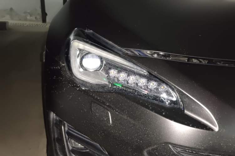 Used Subaru BRZ 2020 2.0L Manual Type-RS Edition Right Front Headlight