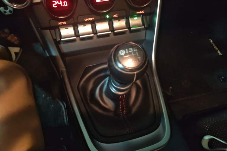 Used Subaru BRZ 2022 2.4L Manual Version Gear Lever