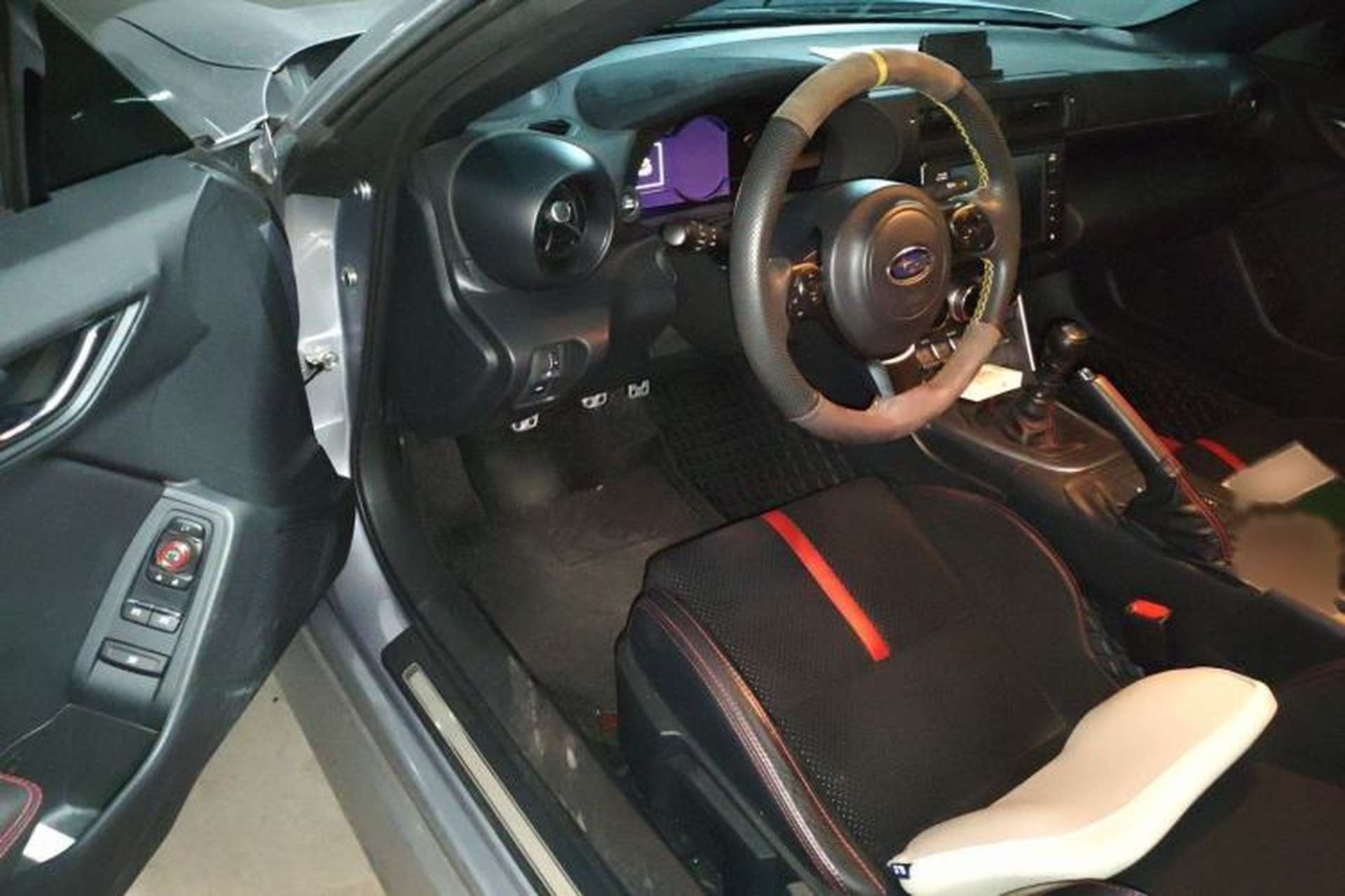 Used Subaru BRZ 2022 2.4L Manual Version Interior 3