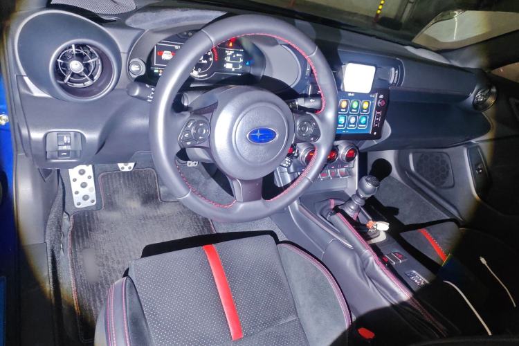 Used Subaru BRZ 2022 2.4L Manual Version Center Console