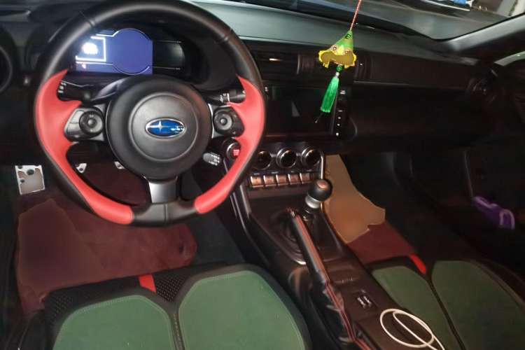 Used Subaru BRZ 2022 2.4L Manual Version Center Console