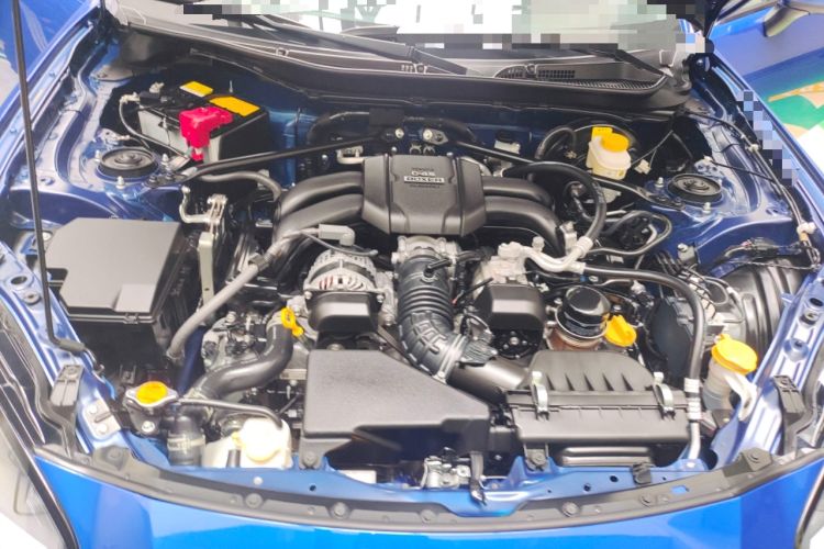 Used Subaru BRZ 2022 2.4L Manual Version Engine Bay