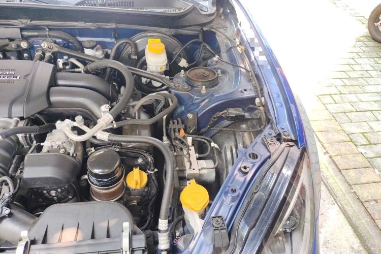 Used Subaru BRZ 2022 2.4L Manual Version Engine Bay Left