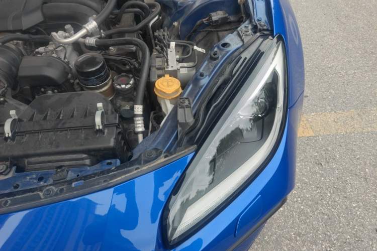 Used Subaru BRZ 2022 2.4L Manual Version Engine Bay Left