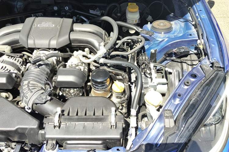Used Subaru BRZ 2022 2.4L Manual Version Engine Bay Left