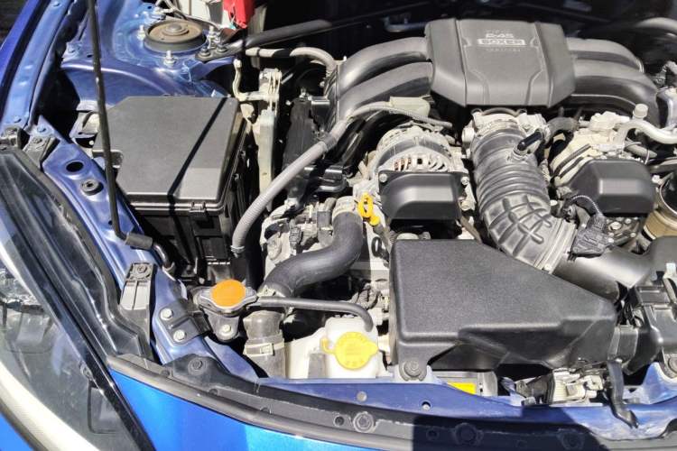Used Subaru BRZ 2022 2.4L Manual Version Engine Bay Right