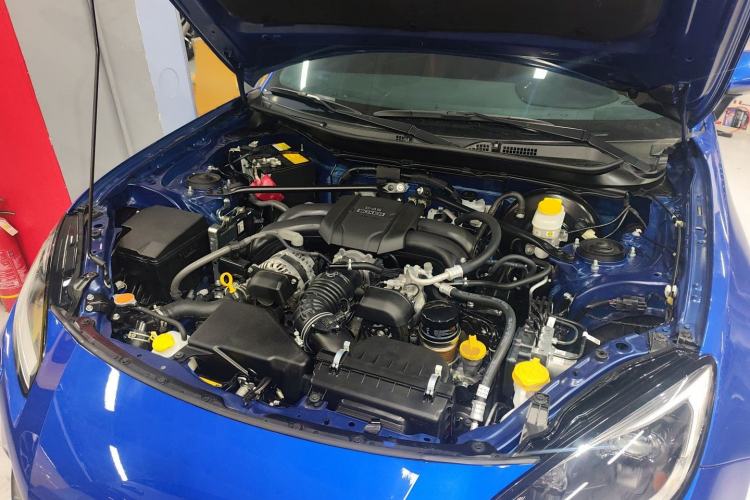 Used Subaru BRZ 2022 2.4L Manual Version Engine Bay