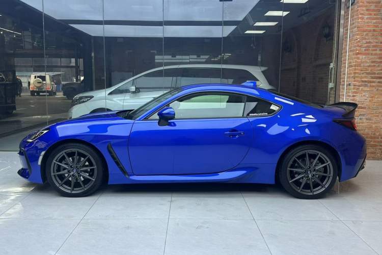 Used Subaru BRZ 2022 2.4L Manual Version Exterior 3
