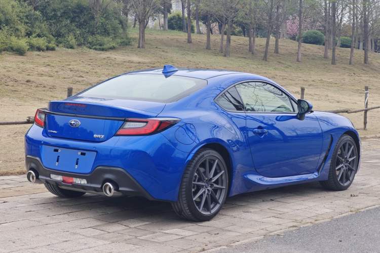Used Subaru BRZ 2022 2.4L Manual Version Exterior 5