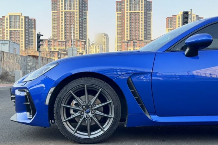 Used Subaru BRZ 2022 2.4L Manual Version Exterior 5