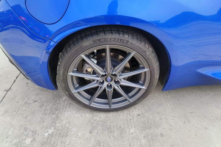 Used Subaru BRZ 2022 2.4L Manual Version Exterior 5