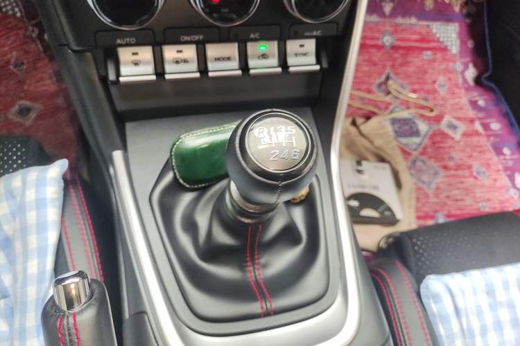Used Subaru BRZ 2022 2.4L Manual Version Gear Lever