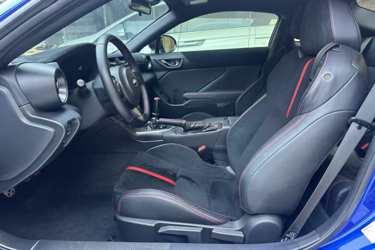 Used Subaru BRZ 2022 2.4L Manual Version Interior 1