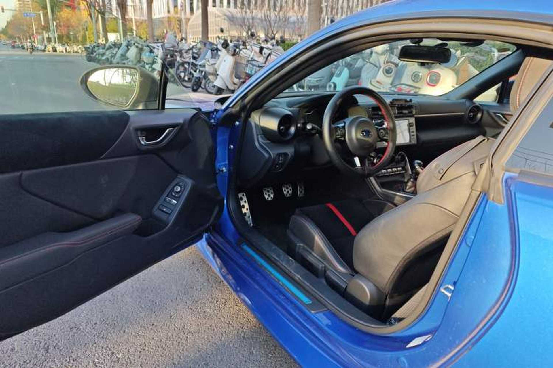 Used Subaru BRZ 2022 2.4L Manual Version Interior 3