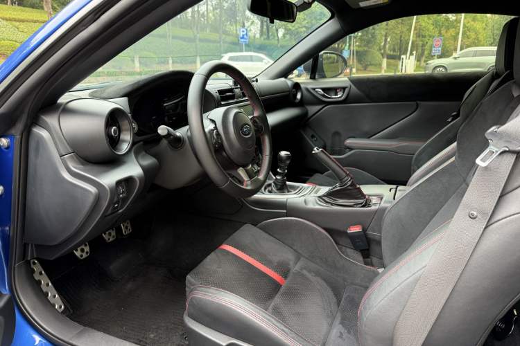 Used Subaru BRZ 2022 2.4L Manual Version Interior 3