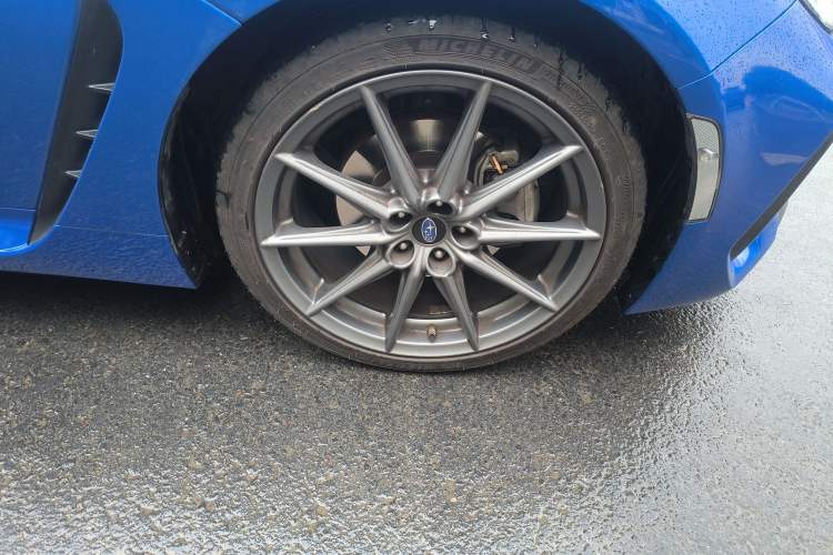 Used Subaru BRZ 2022 2.4L Automatic Version with EyeSight Right Front Wheel Hub