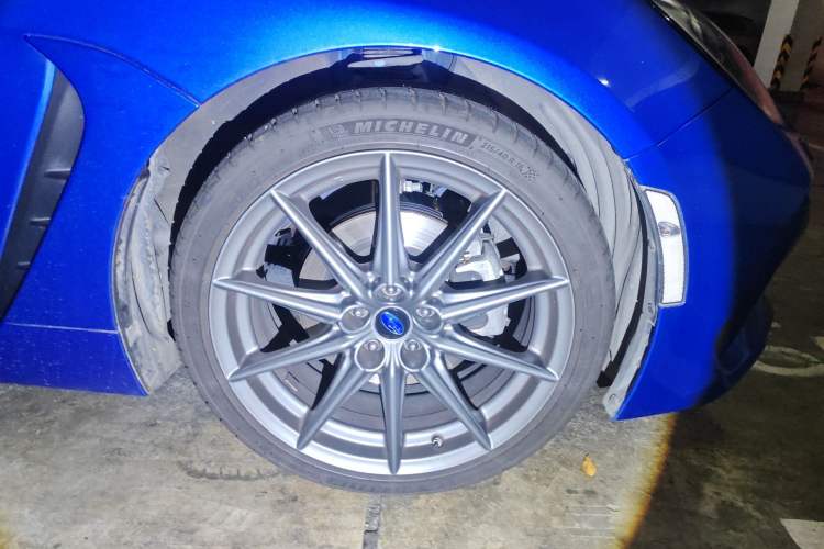 Used Subaru BRZ 2022 2.4L Manual Version Right Front Wheel Hub