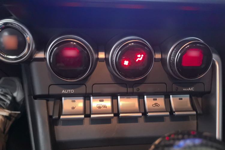 Used Subaru BRZ 2022 2.4L Manual Version Audio And AC Panel