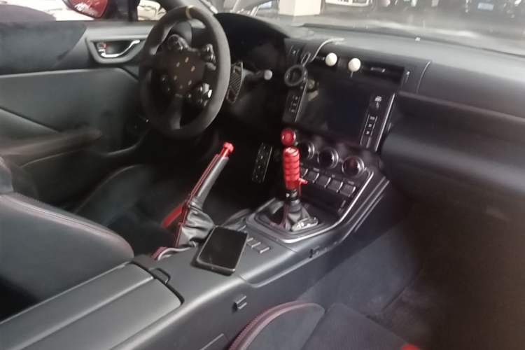Used Subaru BRZ 2022 2.4L Manual Version Center Console
