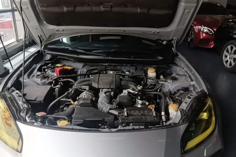 Used Subaru BRZ 2022 2.4L Manual Version Engine Bay
