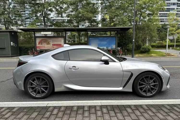 Used Subaru BRZ 2022 2.4L Manual Version Exterior 4