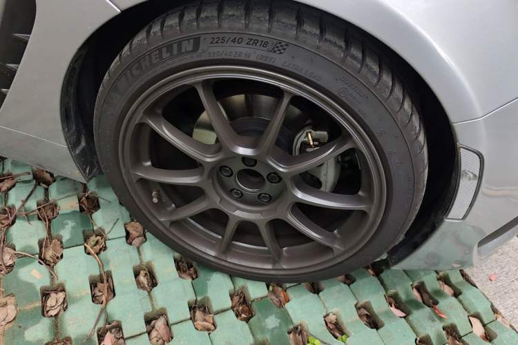Used Subaru BRZ 2022 2.4L Automatic Version with EyeSight Right Front Wheel Hub