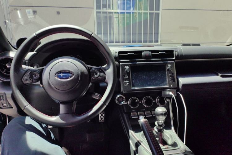 Used Subaru BRZ 2022 2.4L Manual Version Center Console