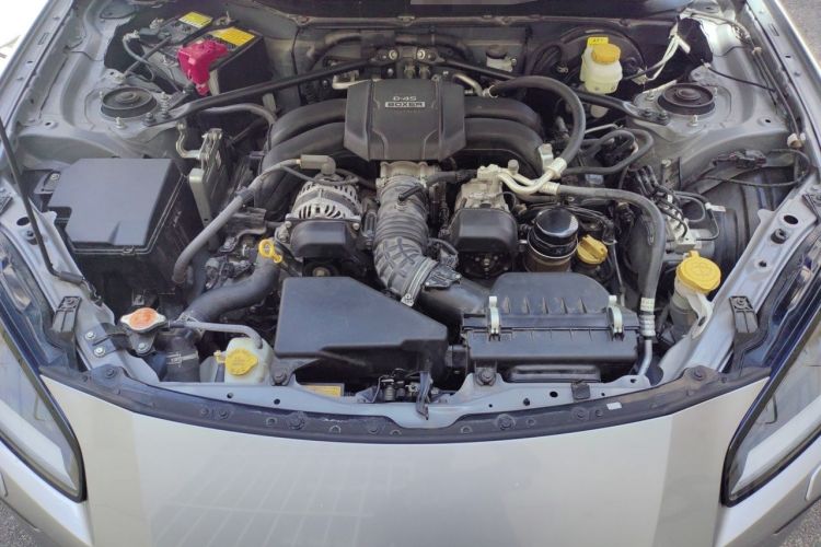 Used Subaru BRZ 2022 2.4L Manual Version Engine Bay