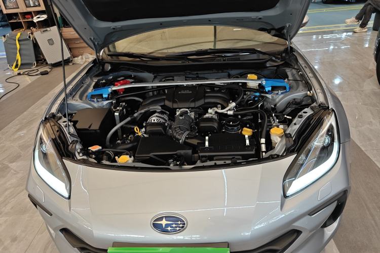 Used Subaru BRZ 2022 2.4L Manual Version Engine Bay