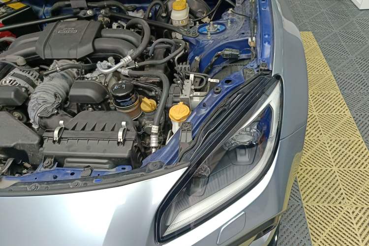 Used Subaru BRZ 2022 2.4L Manual Version Engine Bay Left