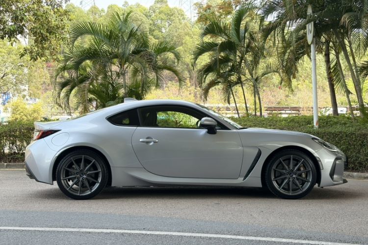 Used Subaru BRZ 2022 2.4L Manual Version Exterior 2