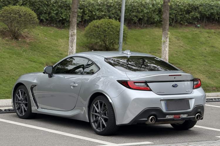 Used Subaru BRZ 2022 2.4L Manual Version Exterior 3