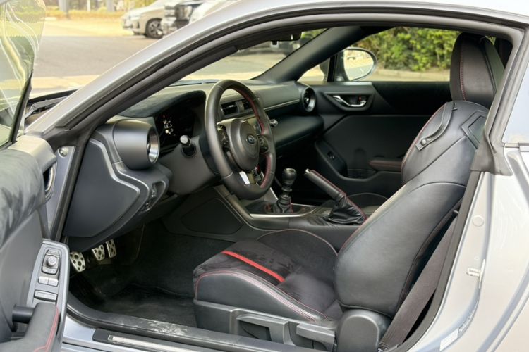 Used Subaru BRZ 2022 2.4L Manual Version Interior 3