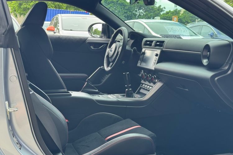 Used Subaru BRZ 2022 2.4L Manual Version Interior 4