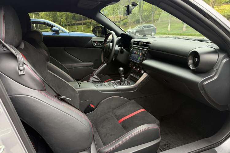 Used Subaru BRZ 2022 2.4L Manual Version Interior 5