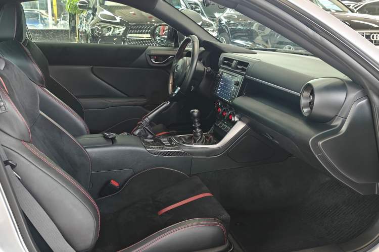 Used Subaru BRZ 2022 2.4L Manual Version Interior 9