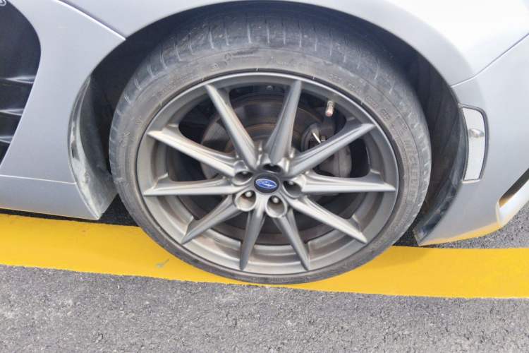 Used Subaru BRZ 2022 2.4L Manual Version Right Front Wheel Hub