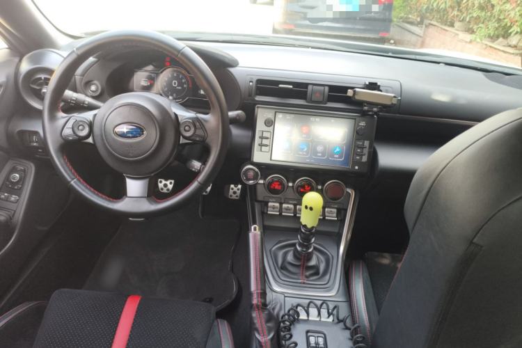 Used Subaru BRZ 2022 2.4L Manual Version Center Console