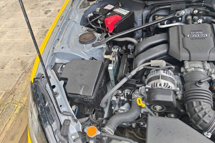 Used Subaru BRZ 2022 2.4L Manual Version Engine Bay Right