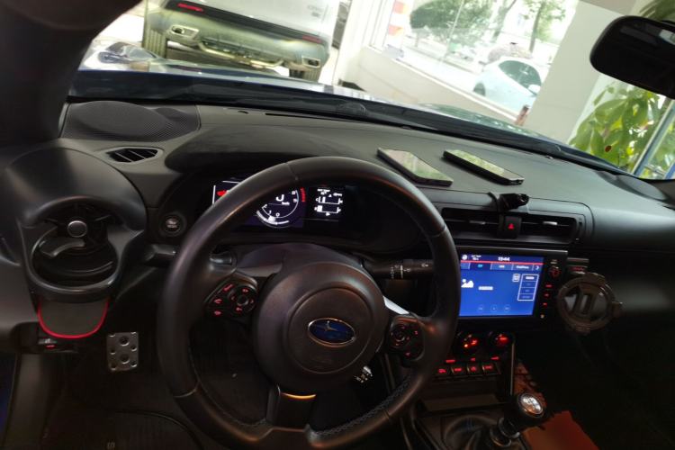 Used Subaru BRZ 2023 2.4L Manual 10th Anniversary Edition Center Console